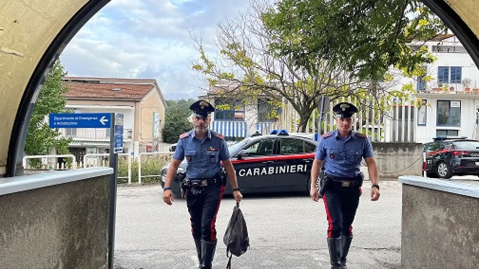 Isernia: ricoverata in ospedale, sola e senza parenti chiama il 112 e chiede aiuto per il recupero degli effetti personali.